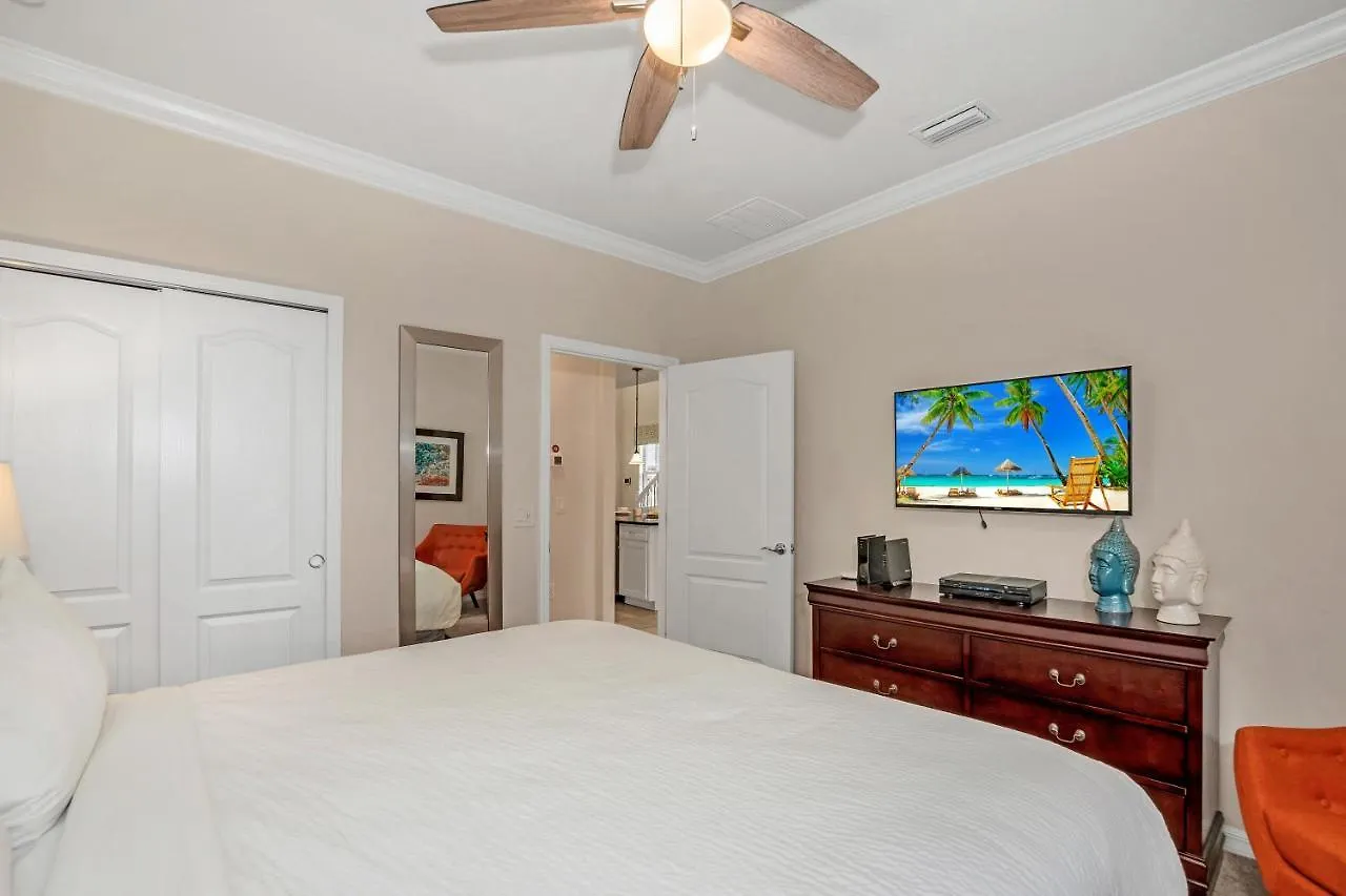 5532 Misty Oak Circle Villa Davenport