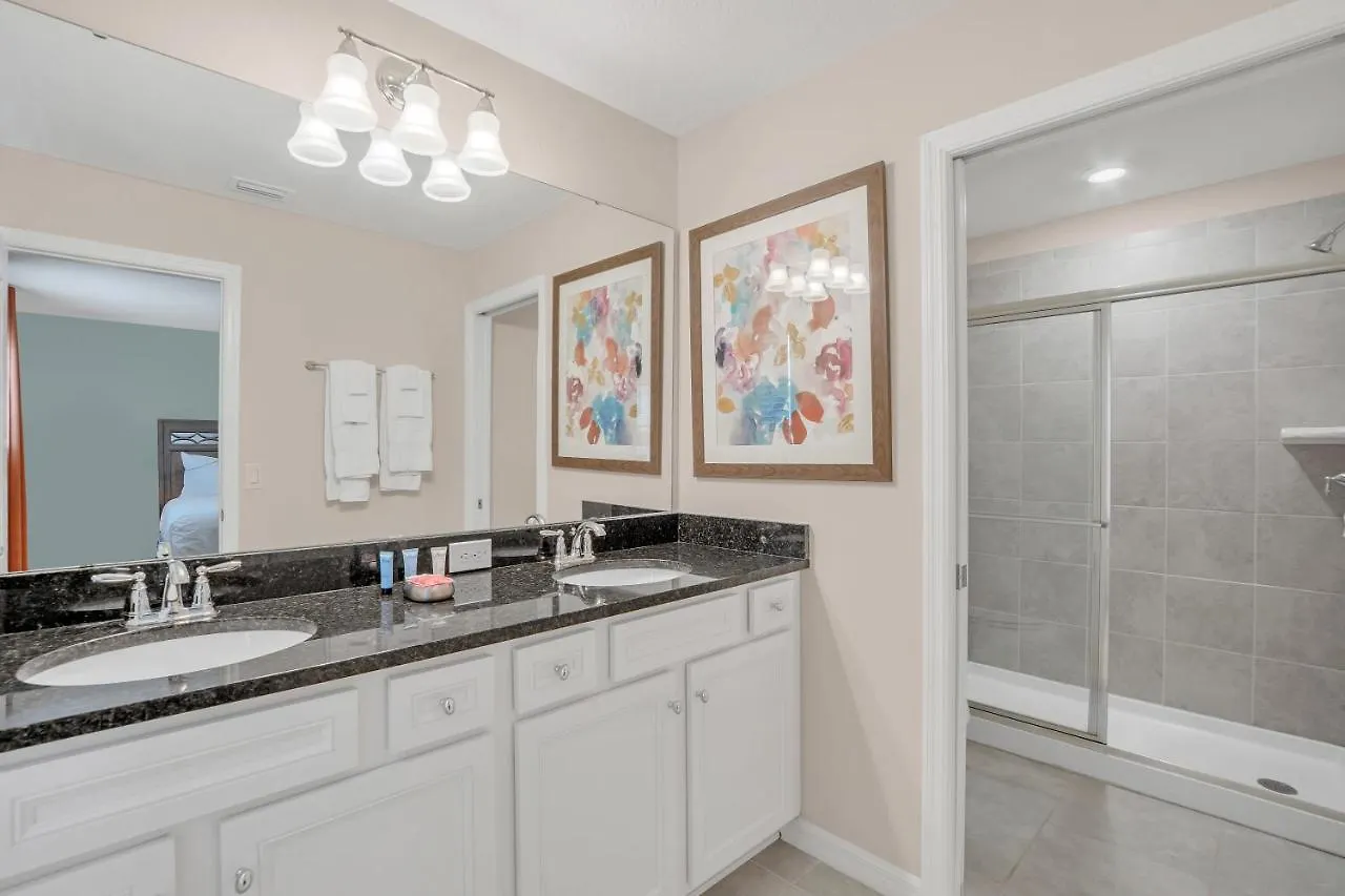 5532 Misty Oak Circle Villa Davenport