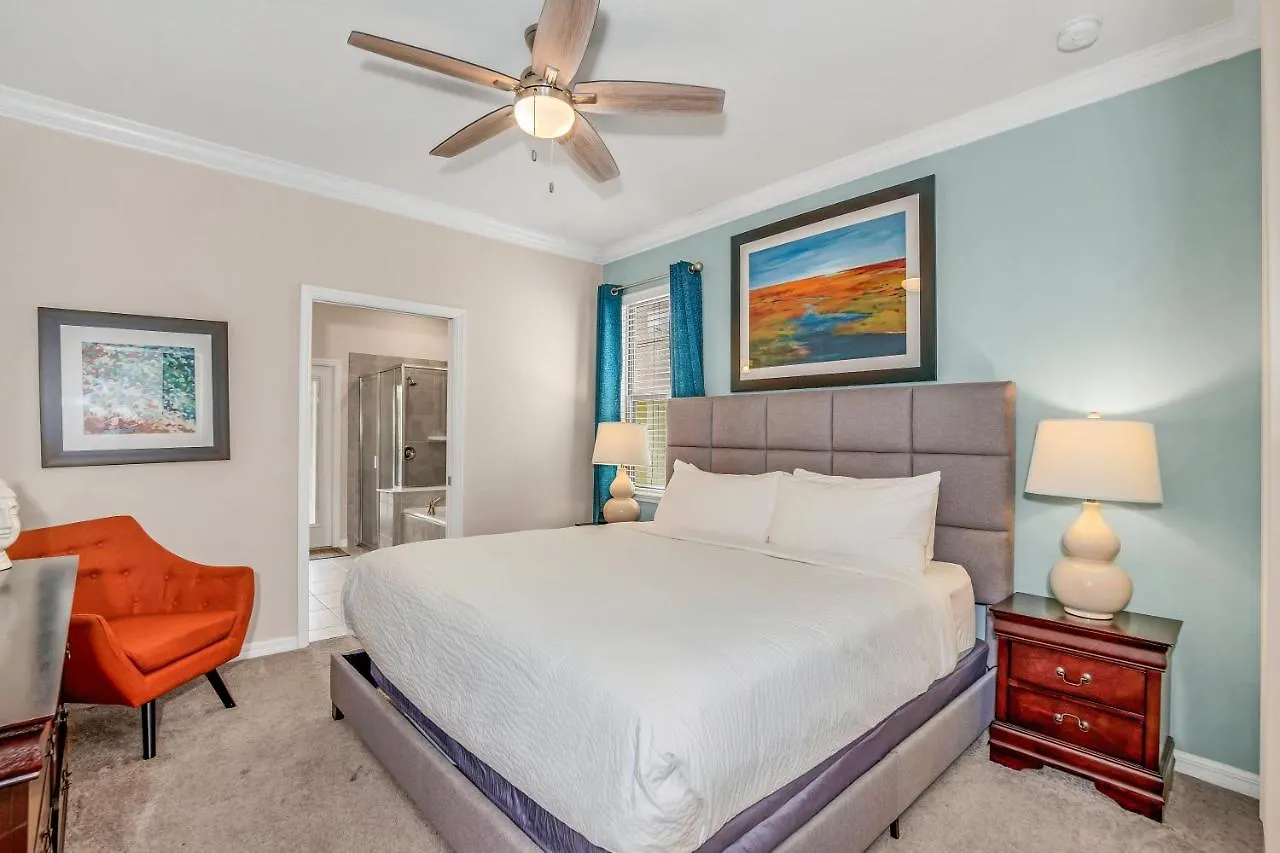 5532 Misty Oak Circle Villa Davenport