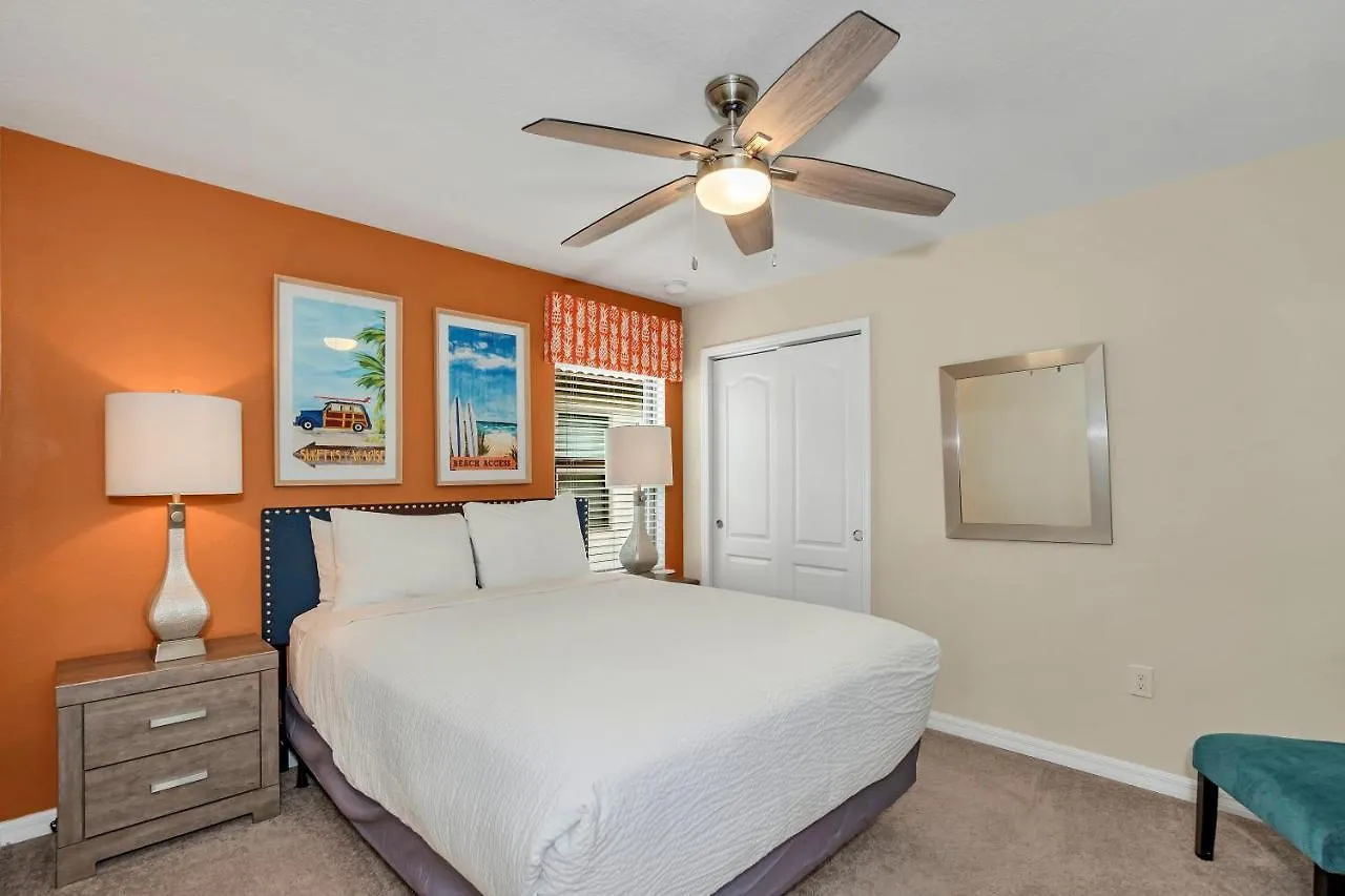 5532 Misty Oak Circle Villa Davenport United States